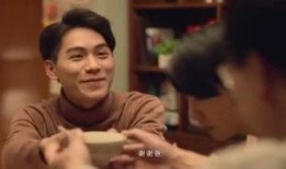 男子吃瓜趣事视频,一瓜引发的网络狂欢