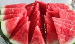 吃瓜得传染病,吃瓜也能传染？揭秘“吃瓜得传染病”背后的真相