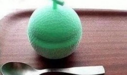 吃哈密瓜的男孩,哈密瓜男孩的甜蜜时光