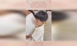 哥哥带妹妹吃瓜,温馨亲子时光