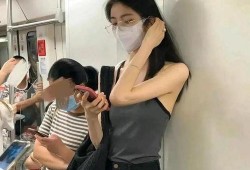 女人吃瓜事件图片高清,女人吃瓜事件，高清图片揭示惊人真相