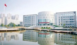 兰州城市大学吃瓜,校园“吃瓜”事件背后的校园生活点滴